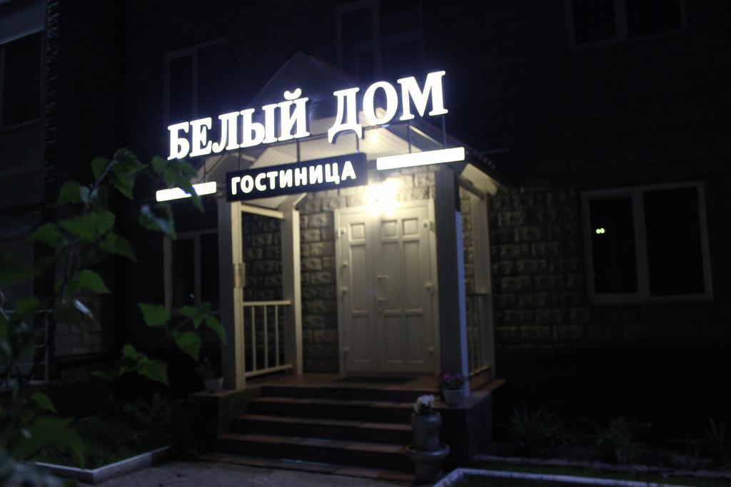 Bely Dom Hotel Krasnoyarsk Exterior photo